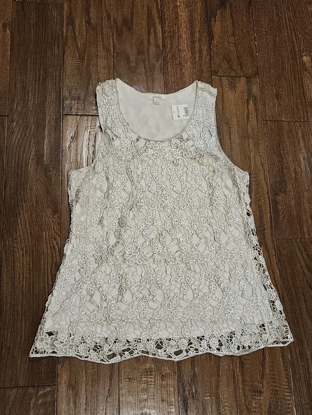 NWT Pinky Ivory/Silver Crochet Lace Camisole Tank - Small
